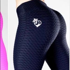 Black Booty Queen Leggings